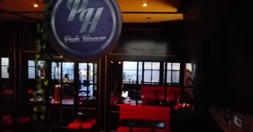 PUB HOUSE PUB HOUSE